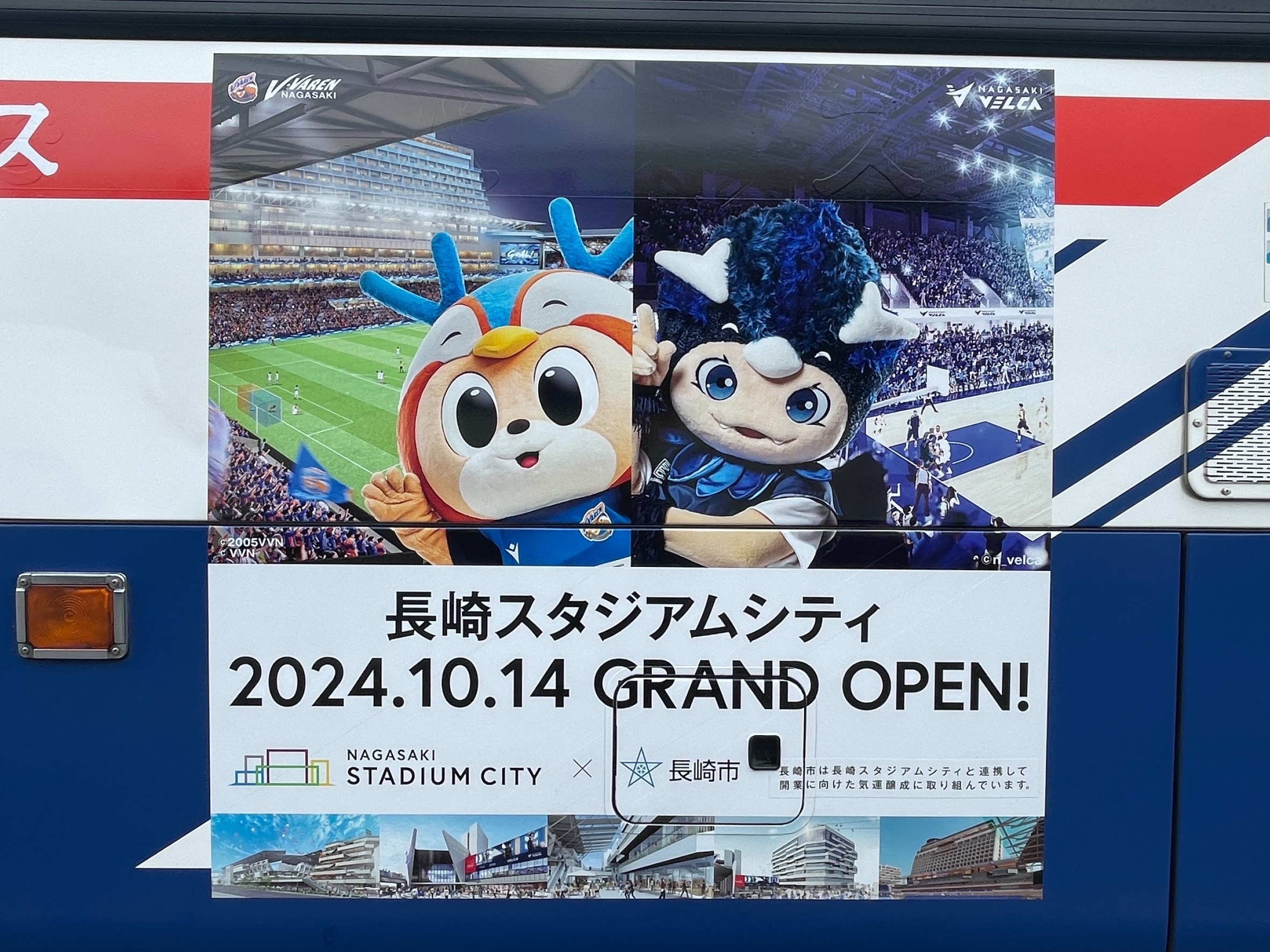 プチプチラッピング（左面）＜タテxヨコ1,000mm x 1,000mm＞